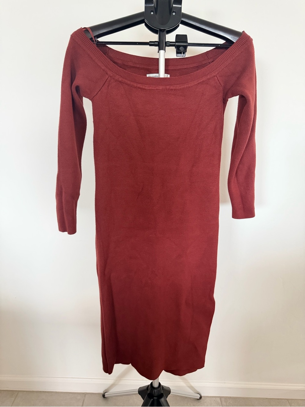Abercrombie & Fitch Off-Shoulder Knit Midi Dress in Brick Red